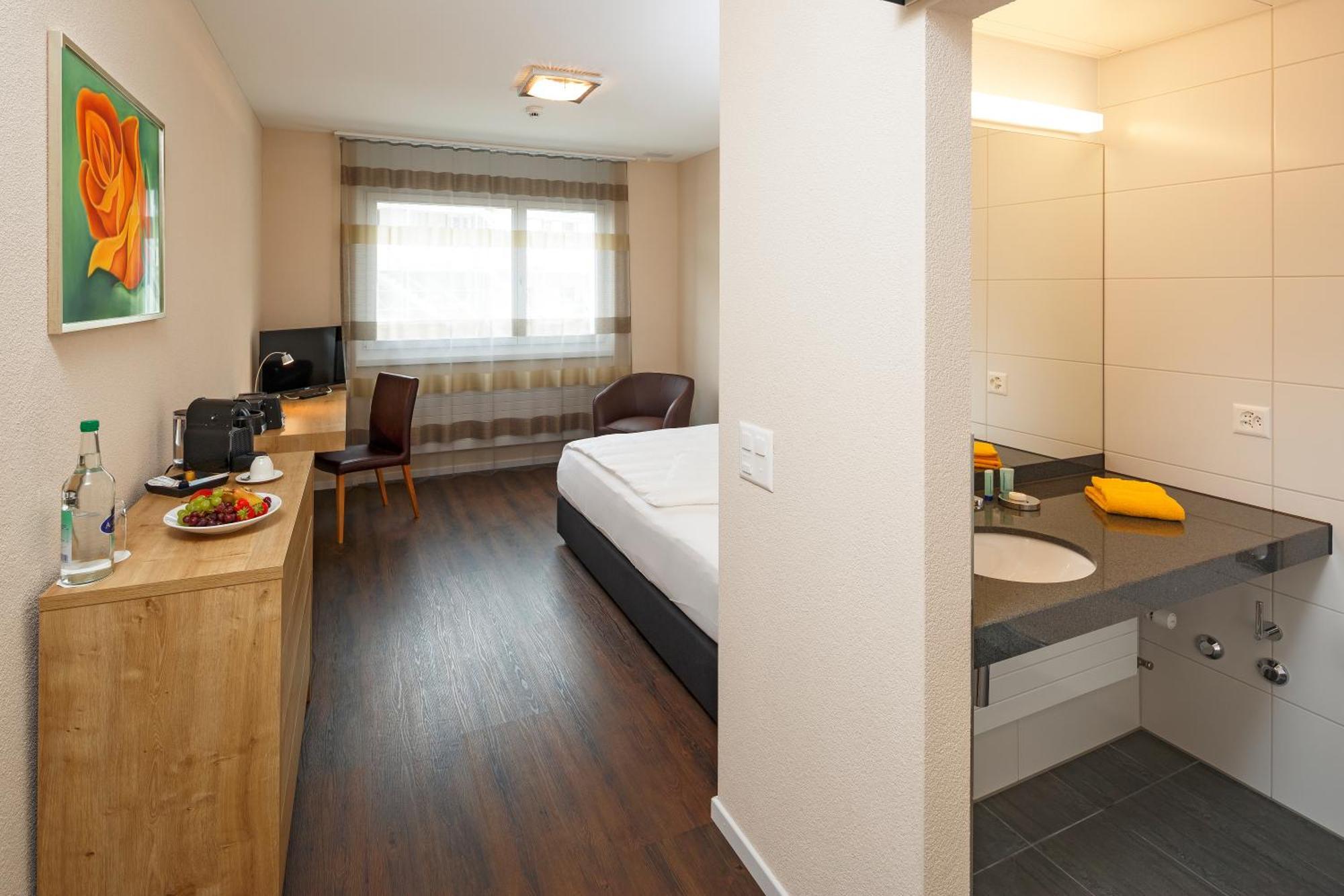 Villmergen Swiss Quality Hotel Экстерьер фото
